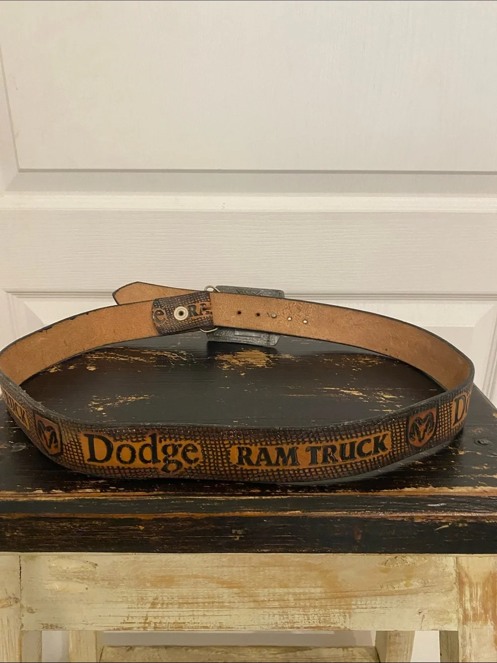 42” DODGE RAM Brown BELT & Buckle ( 1997)